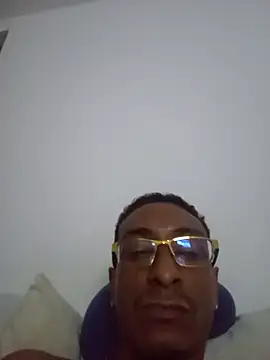 smokepurpxxx: διαδικτυακό σόου στην κάμερα