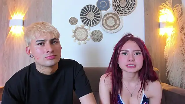Kenji_n_Rousse Adlı Modelin Canlı XXX Sohbeti
