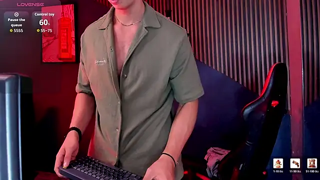 Živý XXX chat Axxel_Muscle