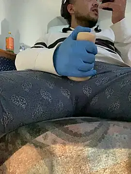 Czat XXX na żywo – GusanoDelicioso