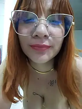 Curves_Nina's Live XXX Chat