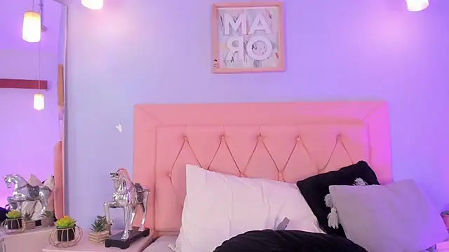 naomy_gyal_ Live XXX-Chat