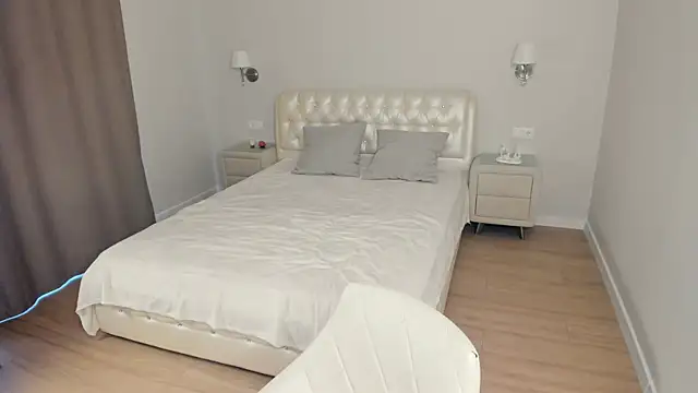 ApoloniaFoti's Live XXX Chat