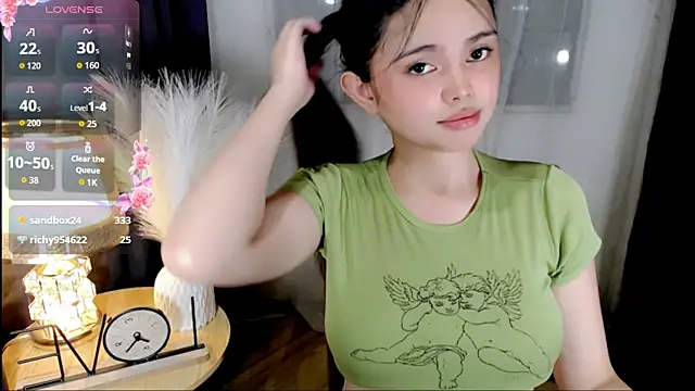 wildest_fantasy's Live XXX Chat