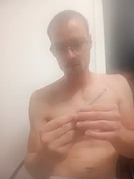 Pokazy przed kamerką – kgltintan