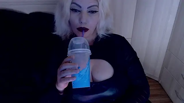 MistressDemi's Live XXX Chat