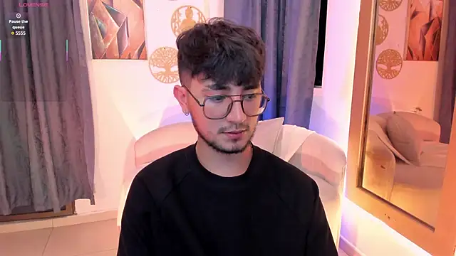 Dante_Rushx Adlı Modelin Canlı XXX Sohbeti