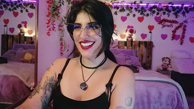 Chat +18 de AzaharJaan ao vivo
