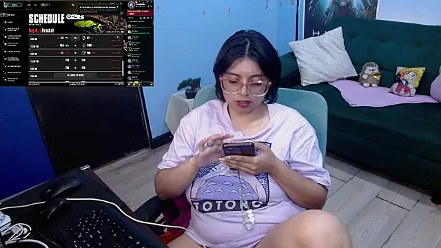 Chat XXX en directo de ohmysqueak