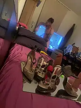 Chat XXX Live crisfootlicker
