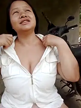 Miu-beobeo Chat XXX live