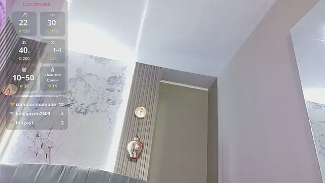 nairobi8 Adlı Modelin Canlı XXX Sohbeti