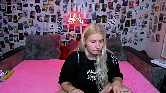 Chatroom XXX en direct de x_Ulya1cutex