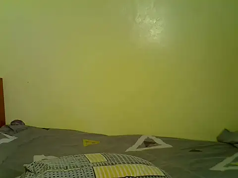 Chat +18 de Pearl_petite ao vivo