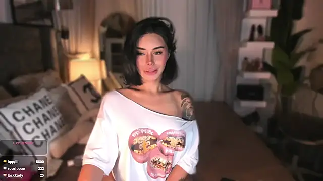 ParisianDoll Chat XXX in diretta