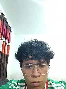 Jblouser Live XXX-chat