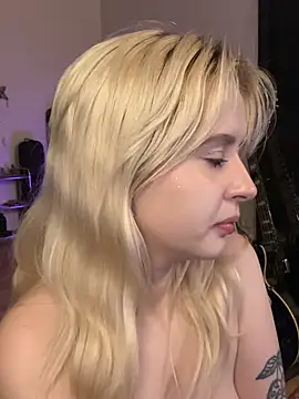viviennedoll's Live XXX Chat