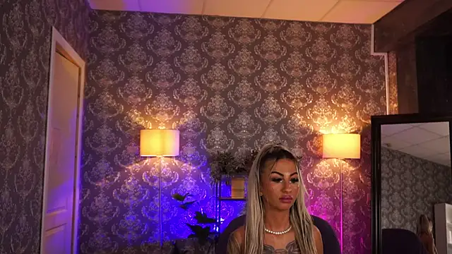 CelineDyor – Live XXX-chat