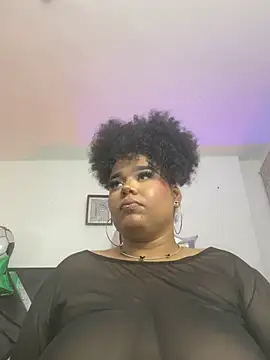 SunniieeFrequency's Live XXX Chat