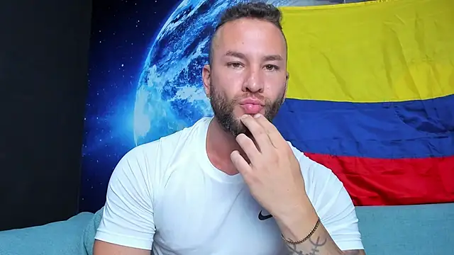 Chat +18 de delessandro_world ao vivo
