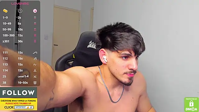 Derekksc Adlı Modelin Canlı XXX Sohbeti