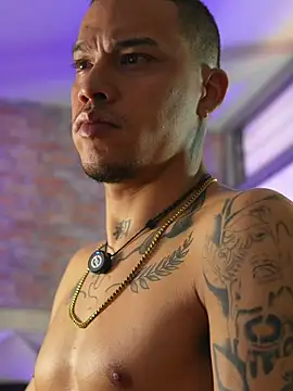 AlphaMasterXxx live XXX chat
