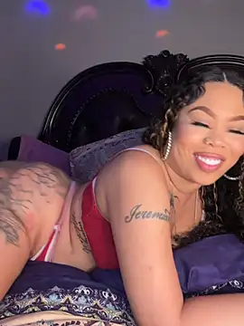 RenaThickAss' Live XXX Chat