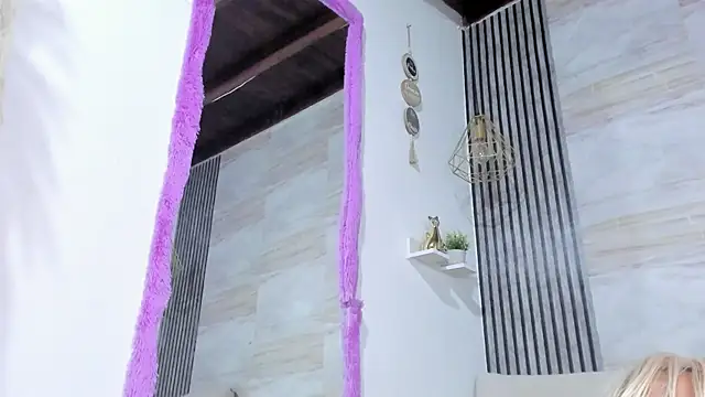 Živý XXX chat Tyra_pettite