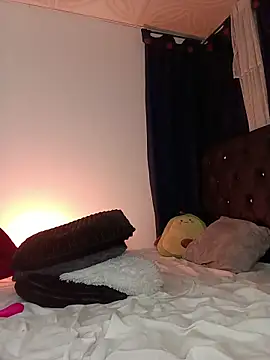Piafisher_2's Live XXX Chat