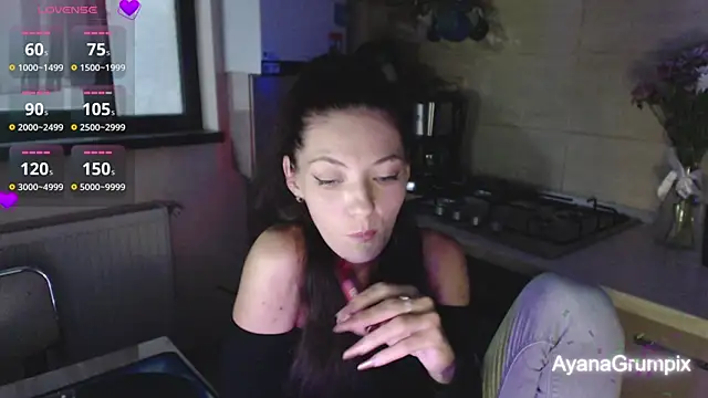 AyanaGrumpix – Naživo XXX chat