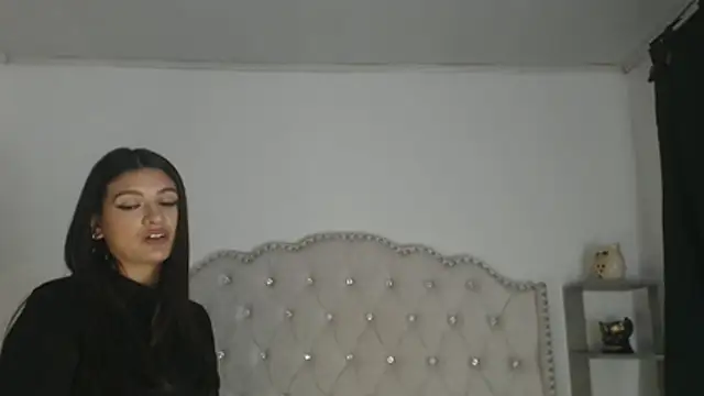 Abril_Squirt's Live XXX Chat