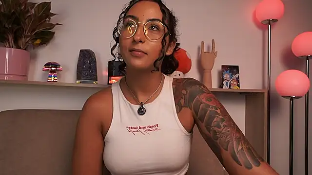 XXX chat uživo modela agatha_collins_