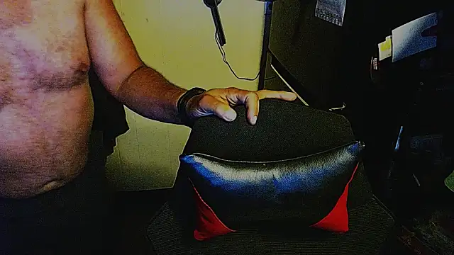 KrazyLegz Live XXX-chat