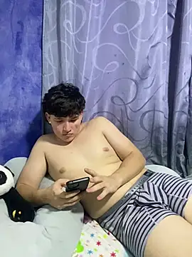 Chat XXX en directo de BigLatinGuy