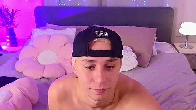 e1v1s XXX чат на живо