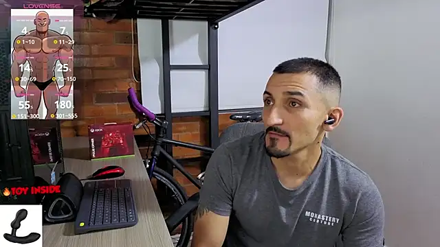 Chat XXX Live Marck_Muscle