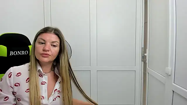 MiaSummerr_ 现场XXX聊天
