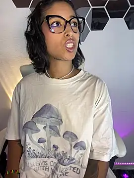 LollaByer's Live XXX Chat