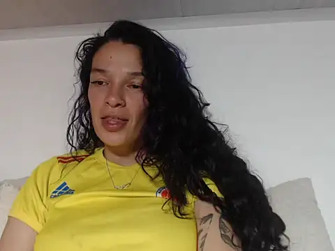 rebekka_simpson Adlı Modelin Canlı XXX Sohbeti