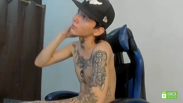 Nick_TattooedGuy Live XXX-chat