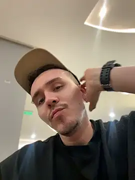 adam-rivera 라이브 XXX 채팅