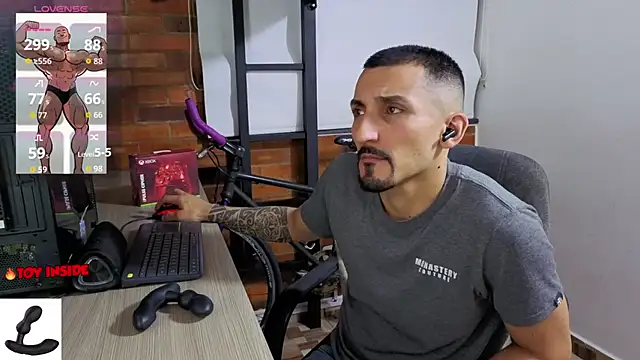 Czat XXX na żywo – Marck_Muscle