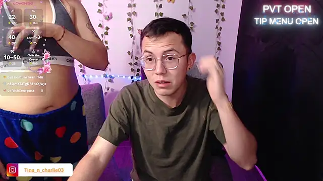 Tina_4_Charlie élő XXX-chatje