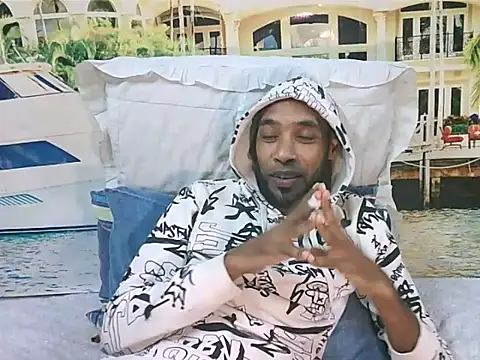 Chat XXX en directo de IndianMagicMike
