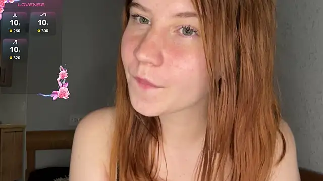 EmmaLovelyBB's Live XXX Chat