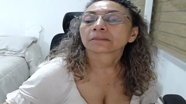 jesy_hot's Live XXX Chat