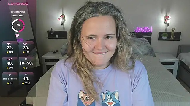 LilyBel élő XXX-chatje