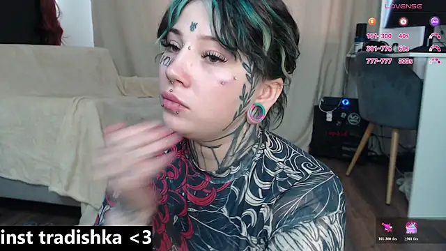 tradishka 라이브 XXX 채팅