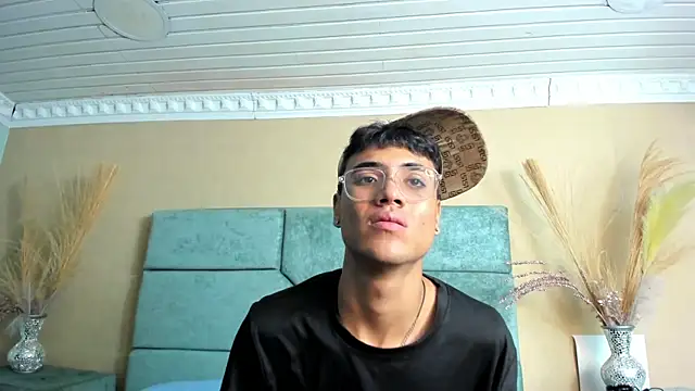 Chat XXX ao vivo de DannTaylor