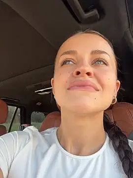 Živý XXX chat AngelinaTeller